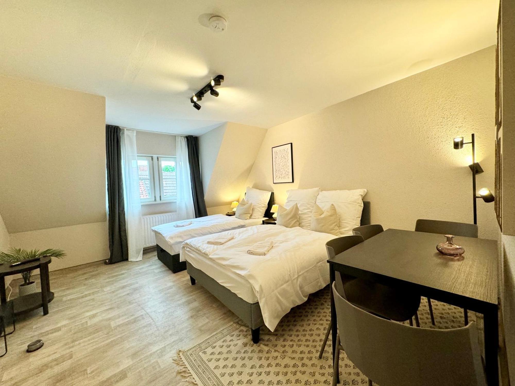 Gina Stay - Apartmenthaus Im Zentrum Von Quedlinburg Esterno foto