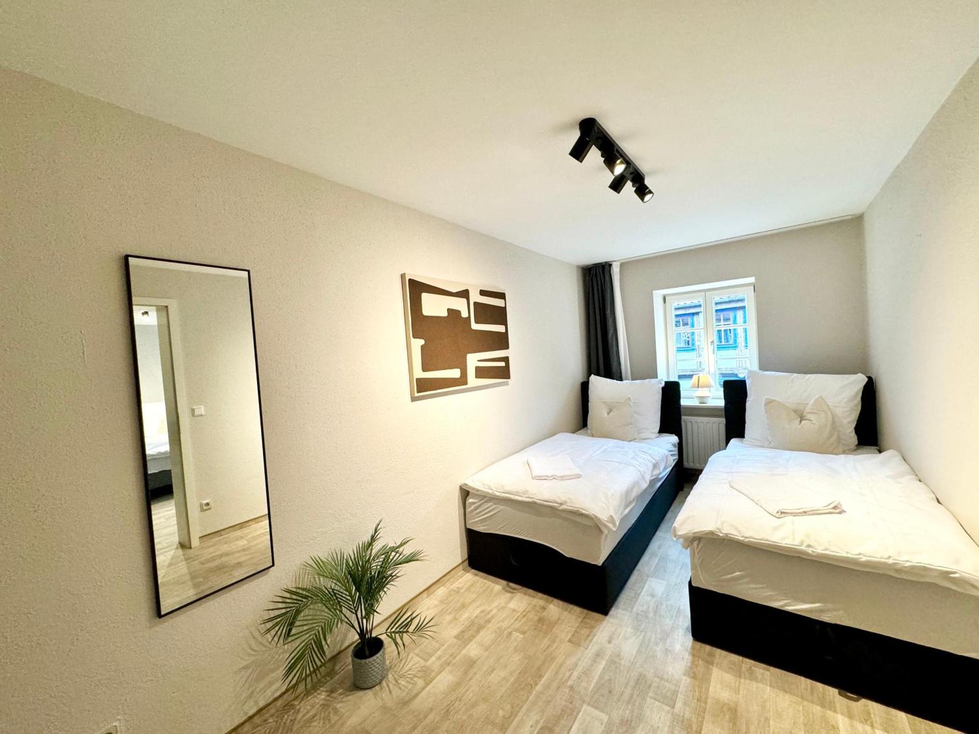Gina Stay - Apartmenthaus Im Zentrum Von Quedlinburg Esterno foto