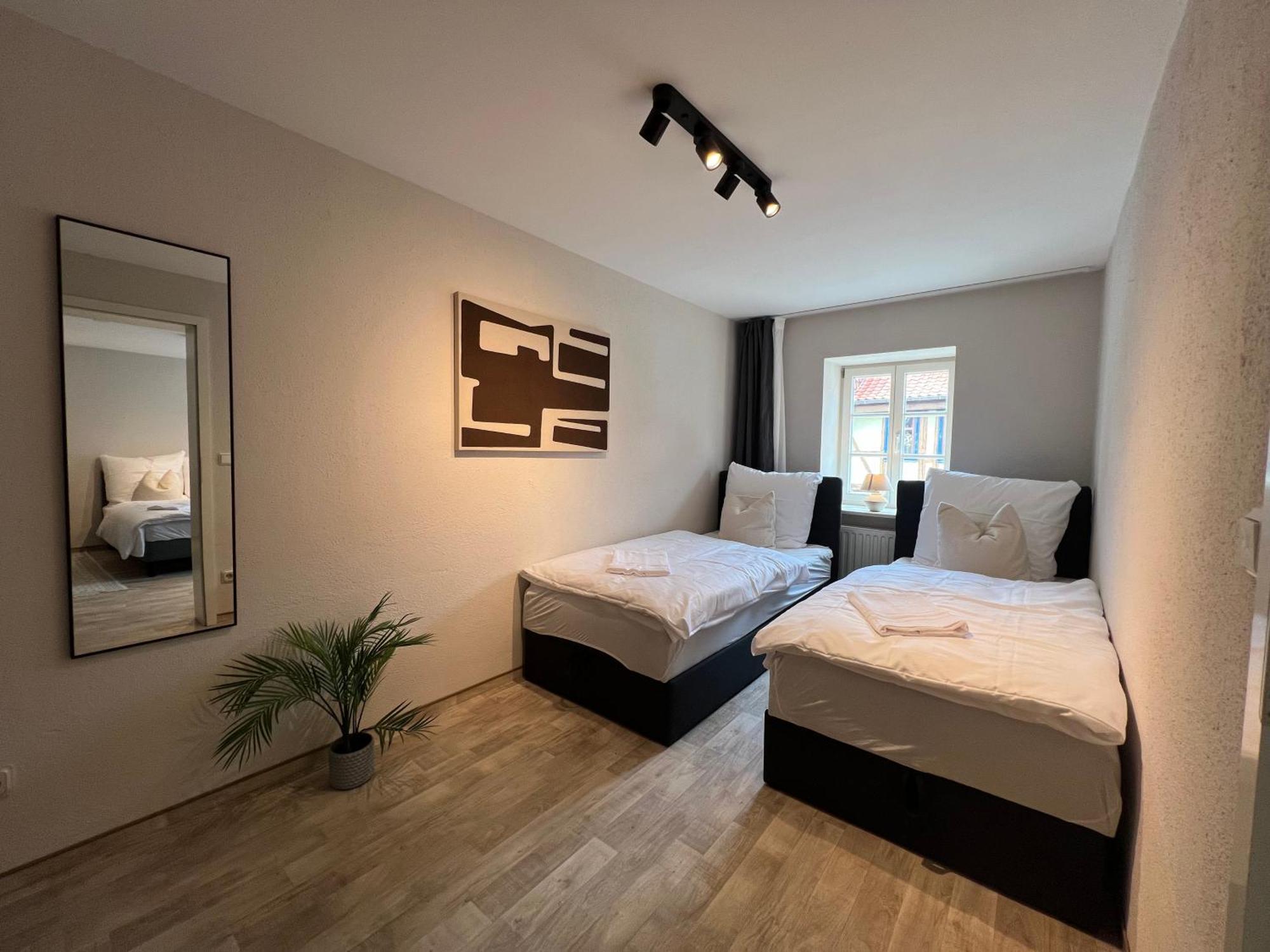 Gina Stay - Apartmenthaus Im Zentrum Von Quedlinburg Esterno foto
