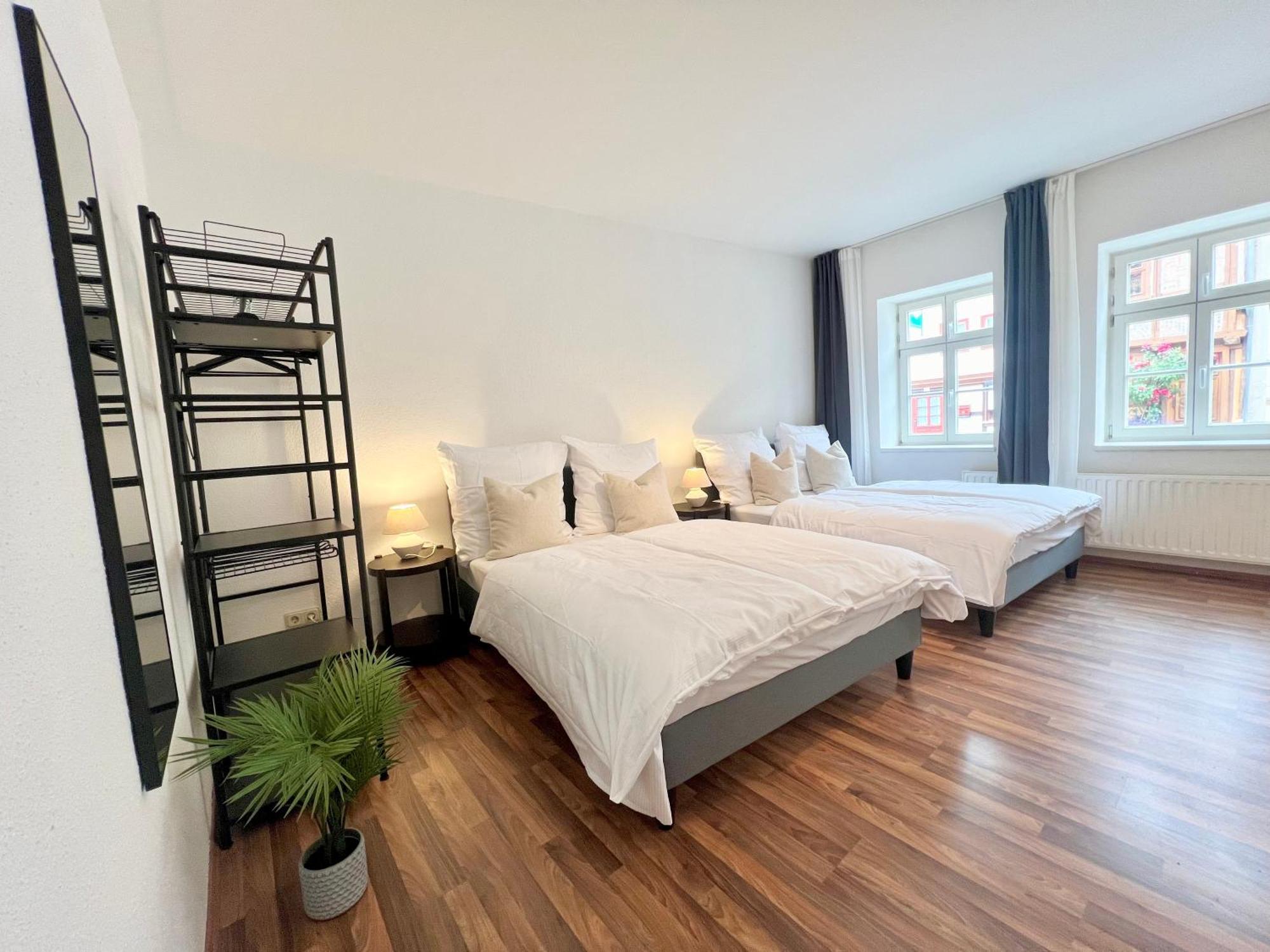 Gina Stay - Apartmenthaus Im Zentrum Von Quedlinburg Esterno foto