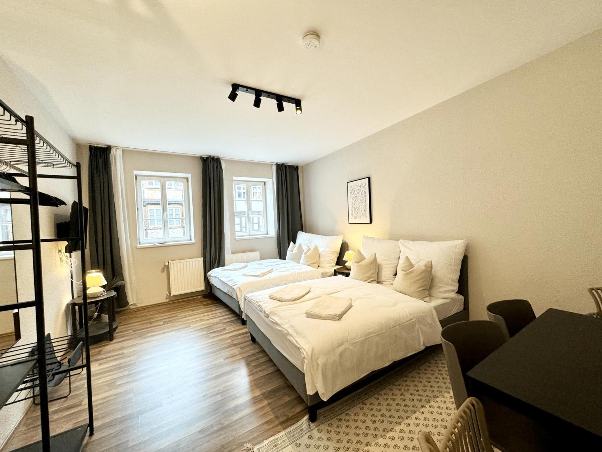 Gina Stay - Apartmenthaus Im Zentrum Von Quedlinburg Esterno foto